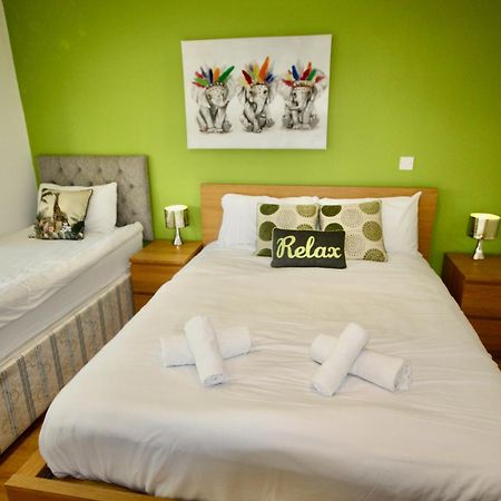 Four Corners Holiday Home Hot Tub & Sauna Ferndown Εξωτερικό φωτογραφία