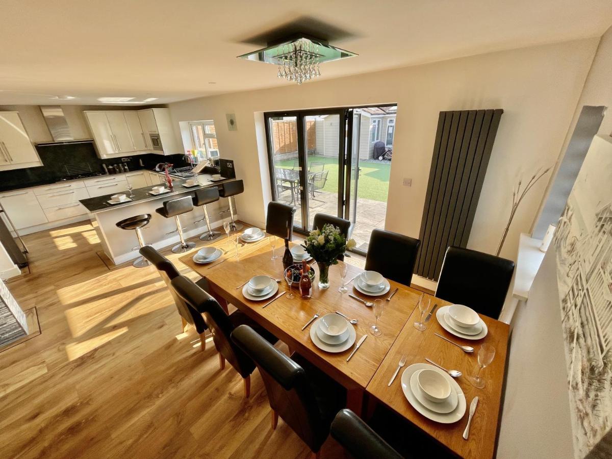 Four Corners Holiday Home Hot Tub & Sauna Ferndown Εξωτερικό φωτογραφία