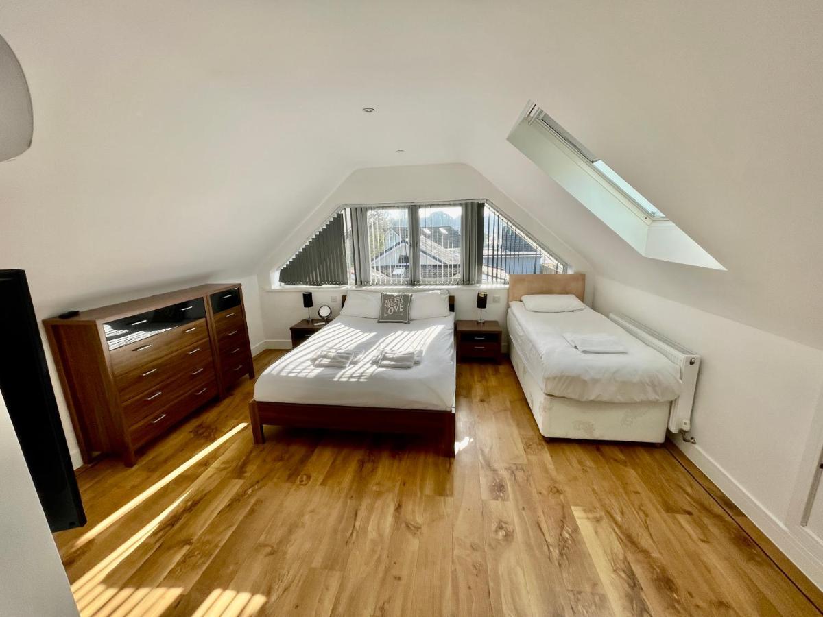 Four Corners Holiday Home Hot Tub & Sauna Ferndown Εξωτερικό φωτογραφία