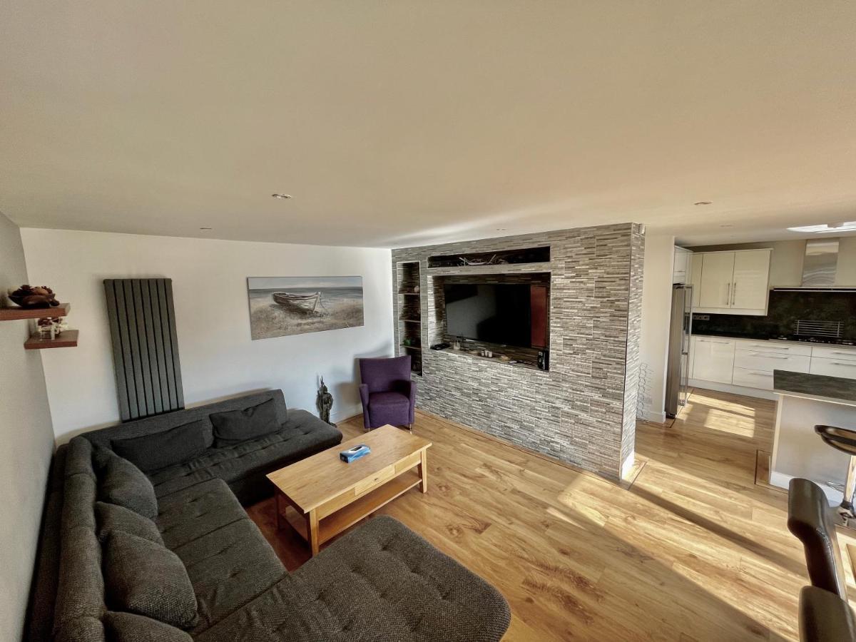 Four Corners Holiday Home Hot Tub & Sauna Ferndown Εξωτερικό φωτογραφία