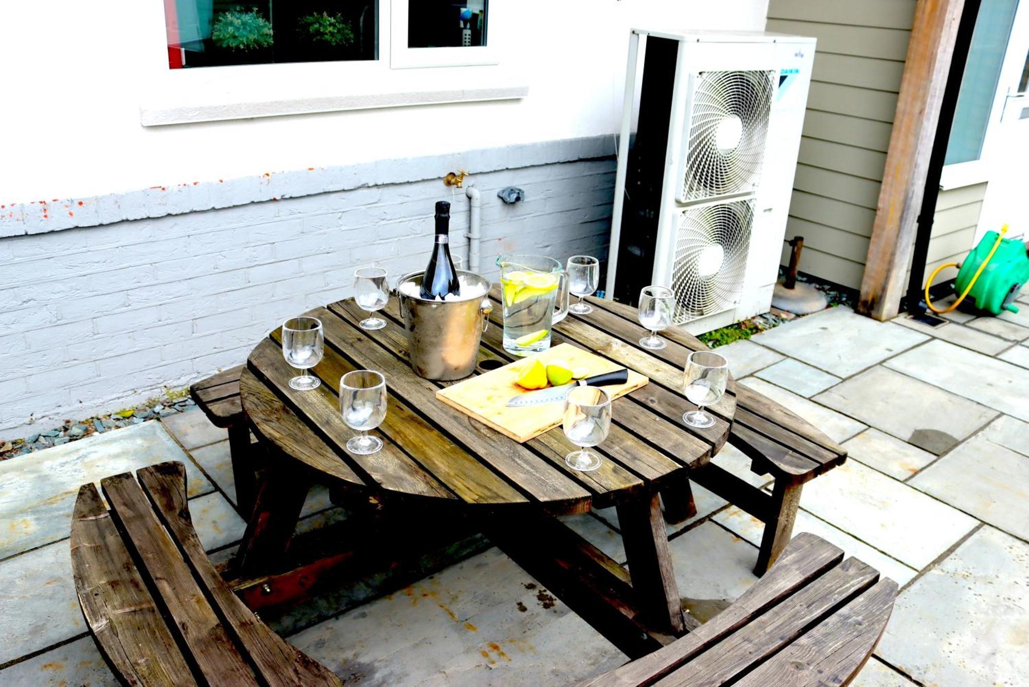 Four Corners Holiday Home Hot Tub & Sauna Ferndown Εξωτερικό φωτογραφία
